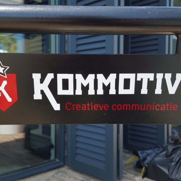 KOMMOTIV Bicycle Sign